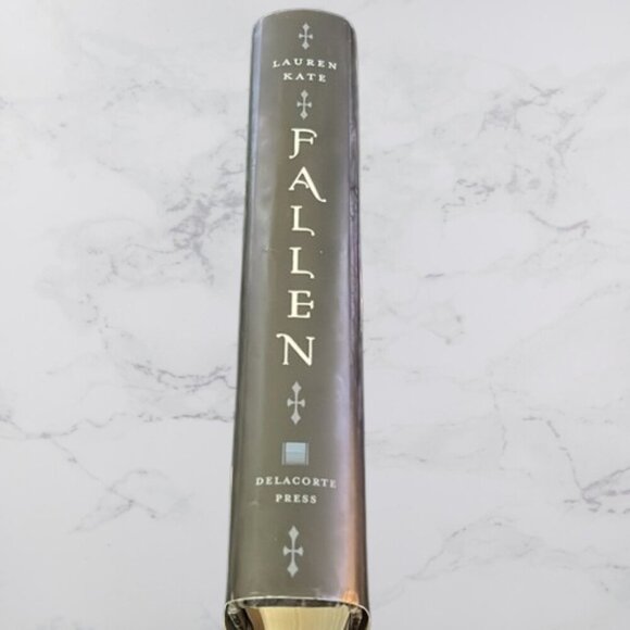 Fallen - Lauren Kate - Hardback - Picture 5 of 5